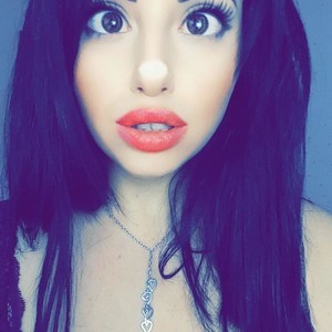 AleDoll naked before webcam in live video chat