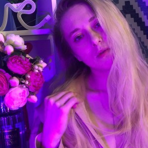 Anabel_Xoxo naked before webcam in live video chat