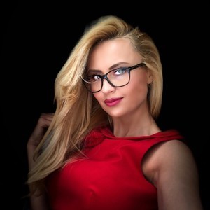 AnastasiaBell naked before webcam in live video chat