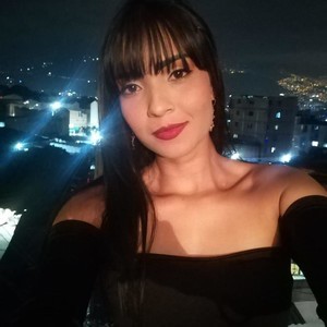 Andrea_lopez3 naked before webcam in live video chat