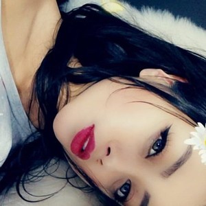 AngelicRossy naked before webcam in live video chat