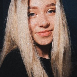 AnnetaKeyla naked before webcam in live video chat