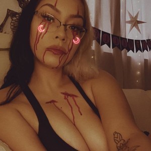Ariesvenus naked before webcam in live video chat