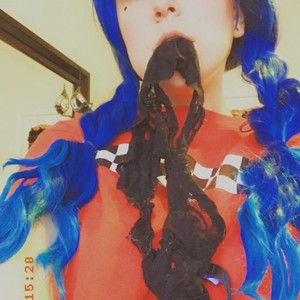 BbeverlyBblue naked before webcam in live video chat