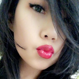ButtercupA naked before webcam in live video chat