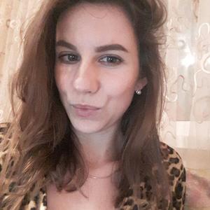 CandyJylie naked before webcam in live video chat