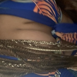 Caramel_sexy naked before webcam in live video chat