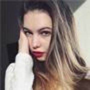Carmen naked before webcam in live video chat