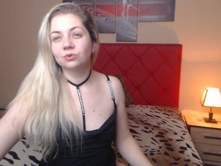 carolineshy naked on cam. Free Live Sex Chat Room