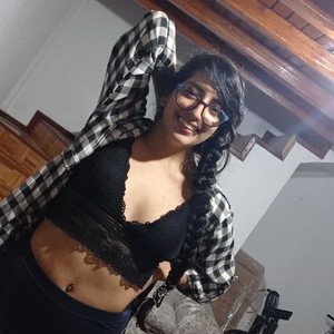 CatLover_9 naked before webcam in live video chat