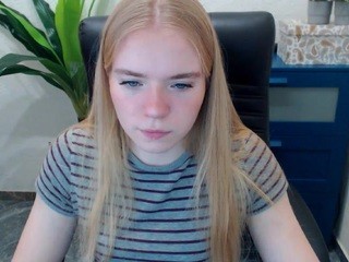 chloe-becker naked on cam. Free Live Sex Chat Room