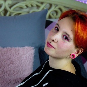 ChloeAxel naked before webcam in live video chat