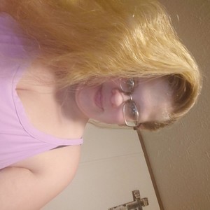 cocomoons naked before webcam in live video chat