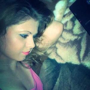 Denisse2015 naked before webcam in live video chat
