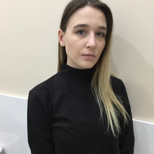 DoraGaines naked before webcam in live video chat