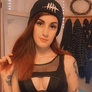 dotnilreb naked before webcam in live video chat