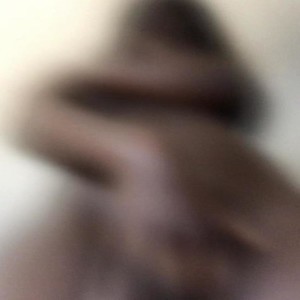 Gummybunny1_ naked before webcam in live video chat