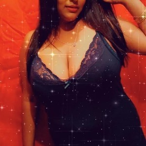 Indianrose1 naked before webcam in live video chat