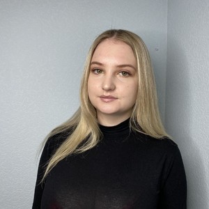 JanisSaler naked before webcam in live video chat