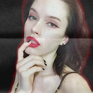 Jenni_White naked before webcam in live video chat