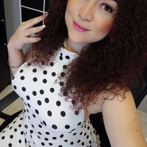 KateCifuentes naked before webcam in live video chat