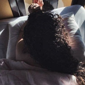 Katy_curly naked before webcam in live video chat