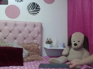 keniamendez naked on cam. Free Live Sex Chat Room