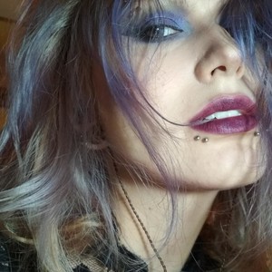 KITTENjackie naked before webcam in live video chat