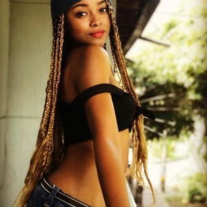 Kriss_reyes naked before webcam in live video chat