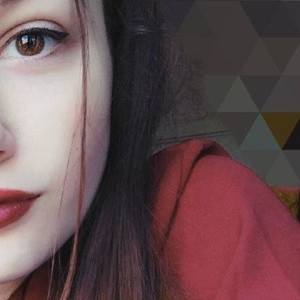 Lady_sexy_ naked before webcam in live video chat