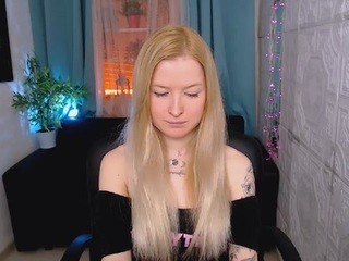 lalypeach naked on cam. Free Live Sex Chat Room