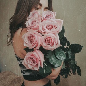 Lessy_Swe naked before webcam in live video chat