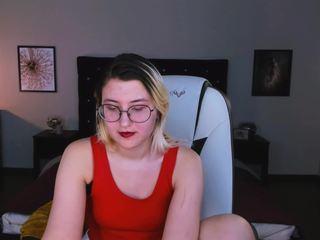 lilyshoot naked on cam. Free Live Sex Chat Room