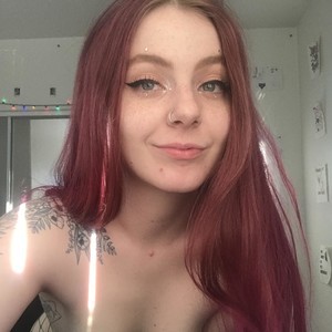 LilyXOXOO naked before webcam in live video chat