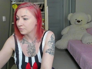lisa-helsing naked on cam. Free Live Sex Chat Room