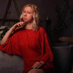 LizaSwan naked before webcam in live video chat