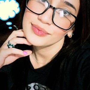 Lizzie_crazy naked before webcam in live video chat