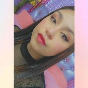 Loren_rouse naked before webcam in live video chat