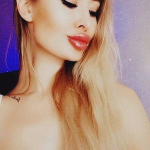 MarySweety_ naked before webcam in live video chat