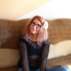 MelissaDiaz naked before webcam in live video chat