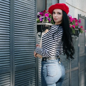 MilaNelson naked before webcam in live video chat