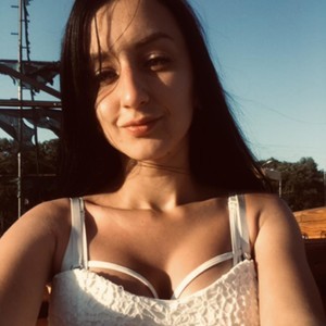 MissSmitt naked before webcam in live video chat