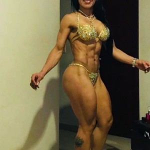 Natasha_fit naked before webcam in live video chat