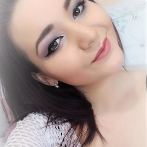 NatashaReidd naked before webcam in live video chat