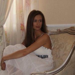 NikaSalt naked before webcam in live video chat
