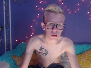 oscarmiles naked on cam. Free Live Sex Chat Room
