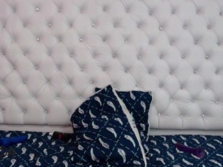 pauline-starling01 naked on cam. Free Live Sex Chat Room