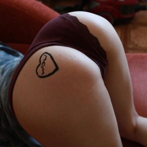 RockinFox naked before webcam in live video chat