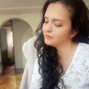 Sexy_kin naked before webcam in live video chat