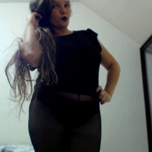squirtx_hott naked before webcam in live video chat